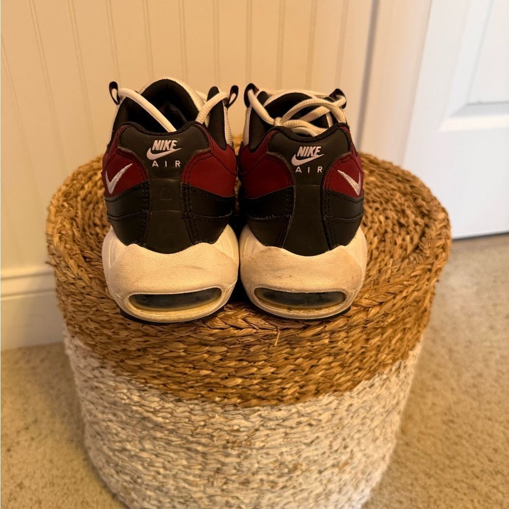 Nike Air Max 95 Recraft GS "White Dark Beetroot"  Kids Size 5Y. Great Condition! - Picture 7 of 9
